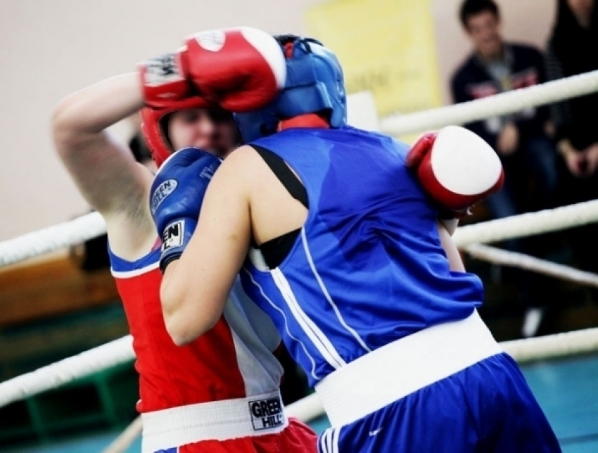 Представительницы прекрасной половины человечества из Волгодонска стали призерами на первенстве по боксу