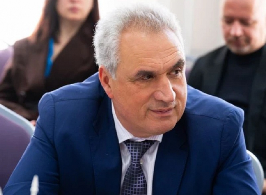 «Если охарактеризовать итоги года одним словом, то это будет слово «Сложный»: депутат  Виктор Халын о 2025 годе и перспективах Волгодонска в 2026 году