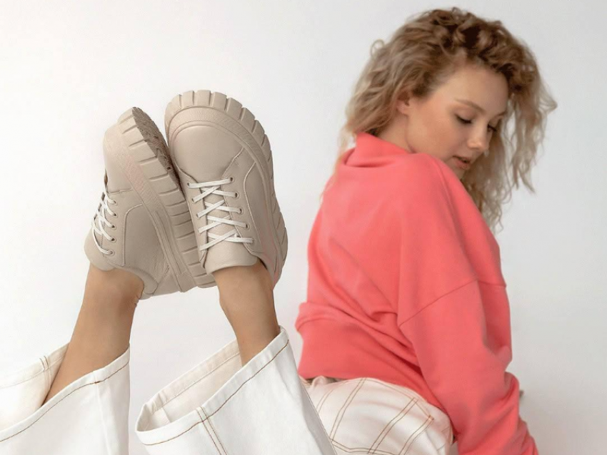 Женские кеды BELWEST из натуральной кожи всего за 3911 руб.