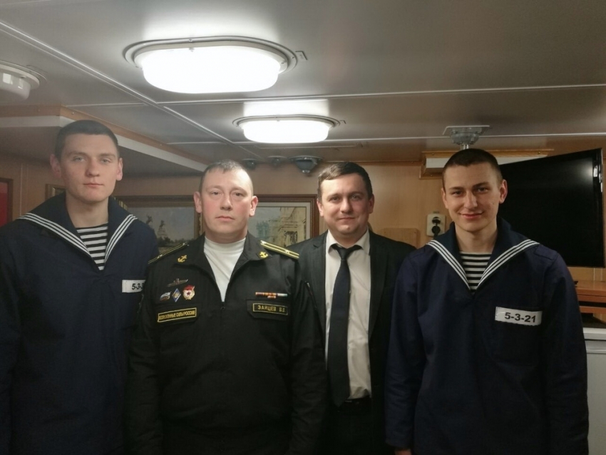 Посылки от родных  получили военные моряки Каспийской флотилии из Волгодонска