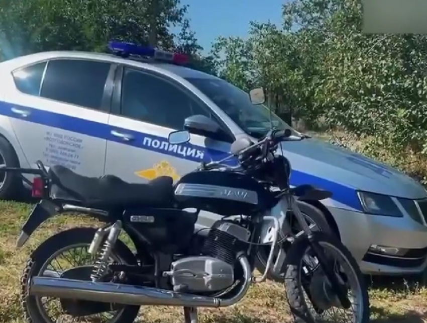 Сотрудники ДПС устроили погоню за дерзким пьяным мотоциклистом под Волгодонском