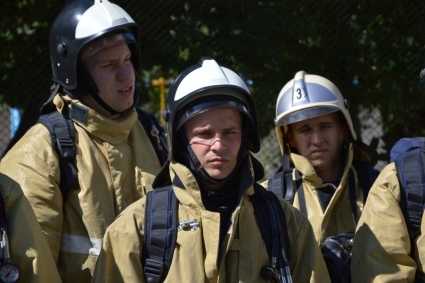 В Волгодонске пожарным-новичкам рассказали как тушить Ростовскую АЭС