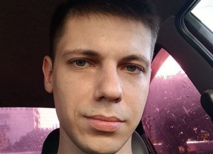 С героем СВО и разработчиком дрона «Кукушка» Алексеем Глазковым простится Цимлянск 