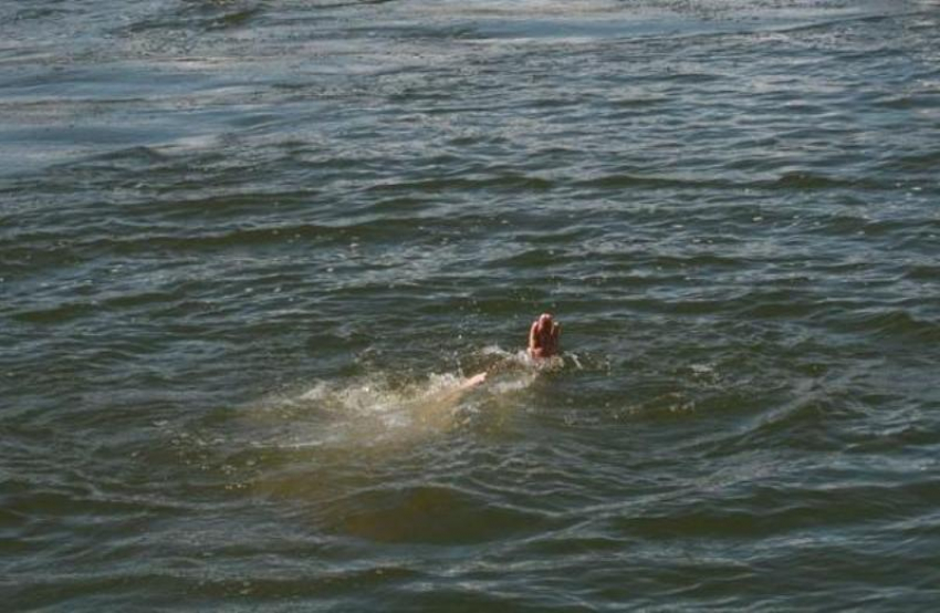 На озере в Аксайском районе утонул 34-летний житель Волгодонска