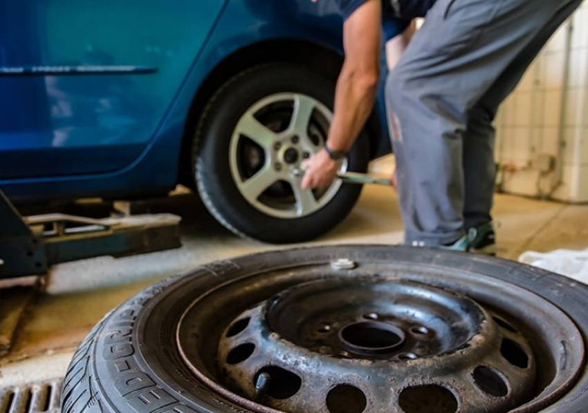 Пора менять резину с летней на зимнюю