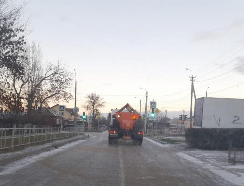 Дорожные службы Волгодонска переведены на круглосуточный режим работы 