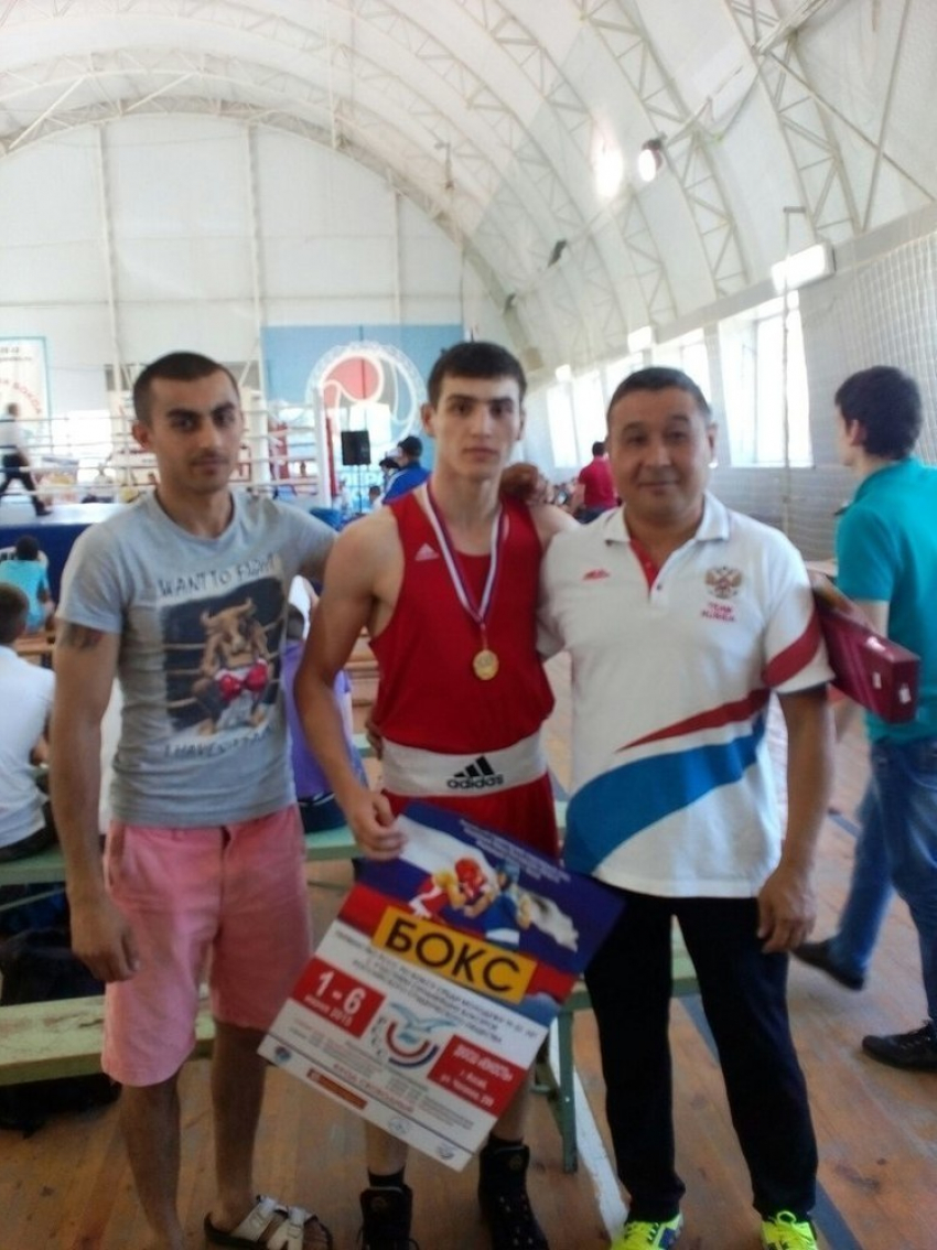 Волгодонский боксер Харитон Агрба выиграл первенство России
