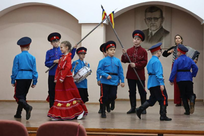 «Родные просторы» в Волгодонске распахнули объятия юным талантам