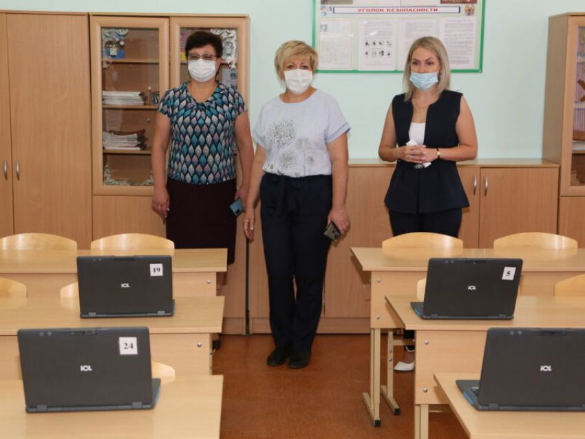 Светлана Цыба проверила готовность школ Волгодонска к новому учебному году