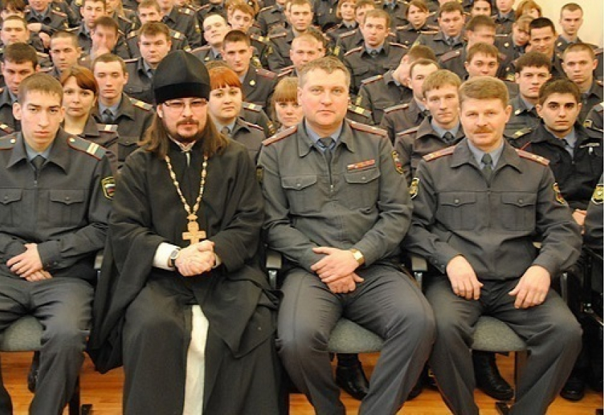 Священники повысили уровень духовности полицейских Волгодонска