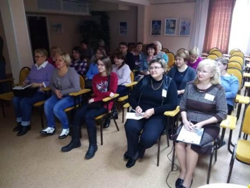 Десятки волгодонцев пришли на онлайн-встречу с популярной писательницей Дарьей Донцовой
