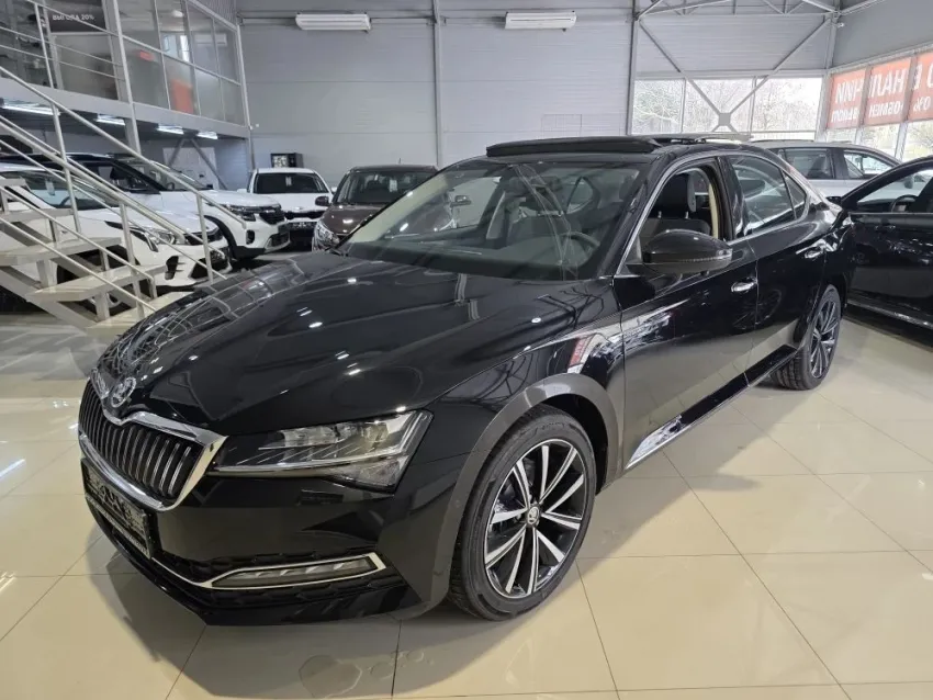 Товар дня: Skoda Superb 1.4 AMT, 2025 г за 3 200 000₽ вместо 3 350 000₽