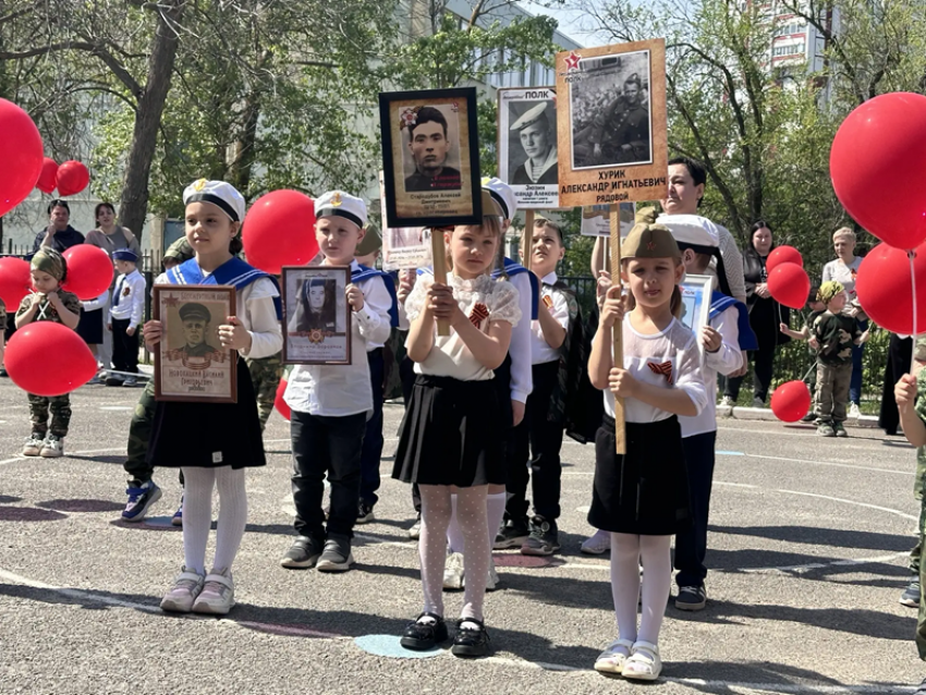 Память в маленьких сердцах: в детском саду «Росинка» прошел трогательный Парад Победы