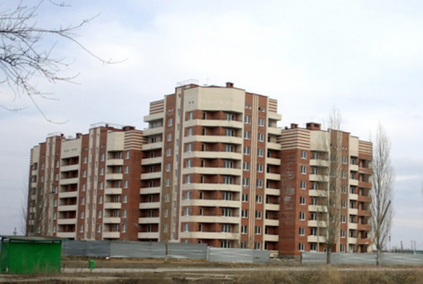 В Волгодонске военные получили квартиры в новом доме