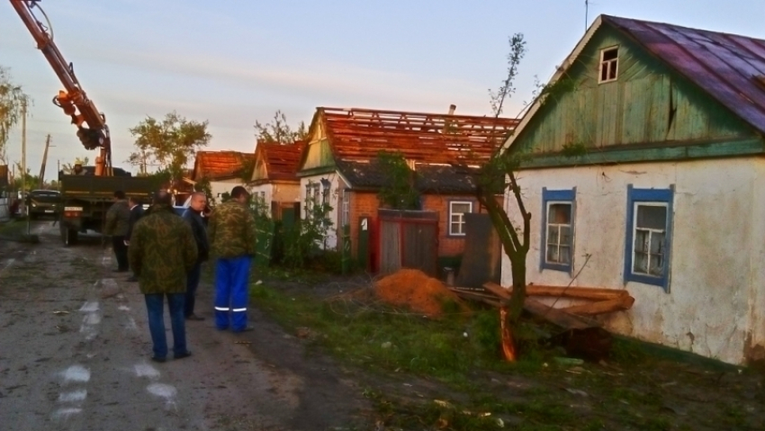Смерч, пронесшийся рядом с Волгодонском, разрушил несколько хуторов в области