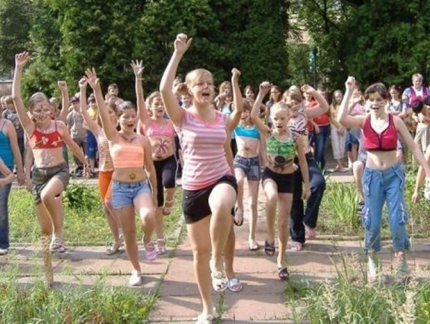Семнадцать детских летних лагерей открыли в Волгодонске