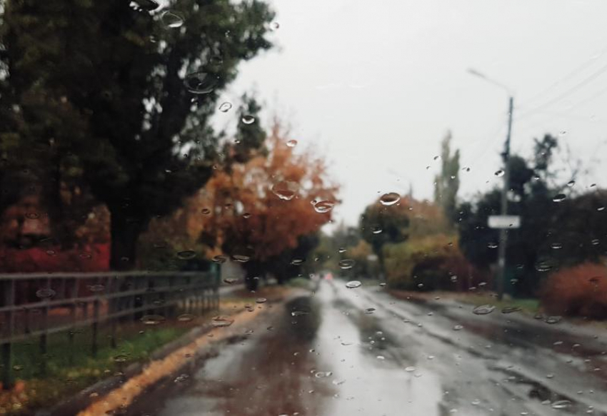 Слабое похолодание с небольшим дождем установится в Волгодонске в понедельник