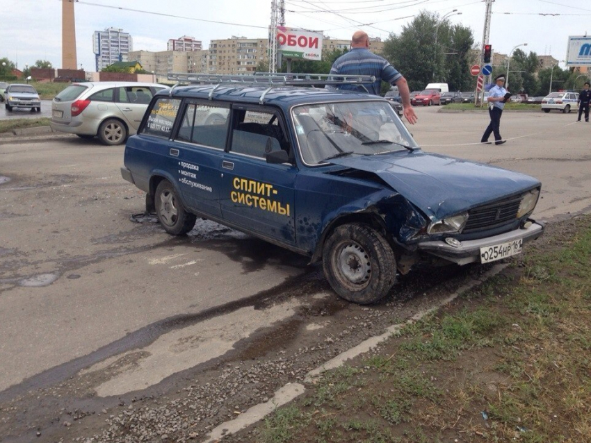 В Волгодонске разыскивают автомобиль «Lada Kalina», спровоцировавший серьезное ДТП на путепроводе 