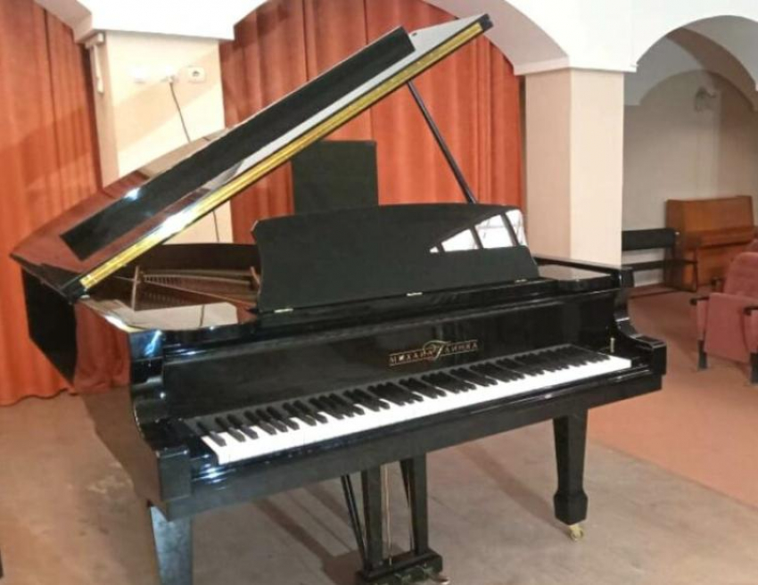 Виртуальный концертный зал и новые инструменты появятся в детской музыкальной школе имени Шостаковича 