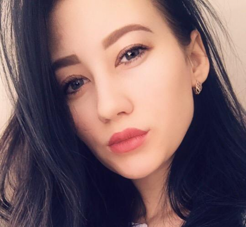 19-летняя Анастасия Шуваева в конкурсе «Мисс Блокнот-2019"