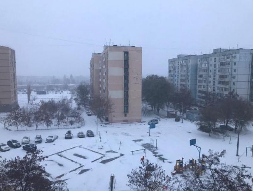 На протяжении всего дня в Волгодонске будет идти ливневый снег