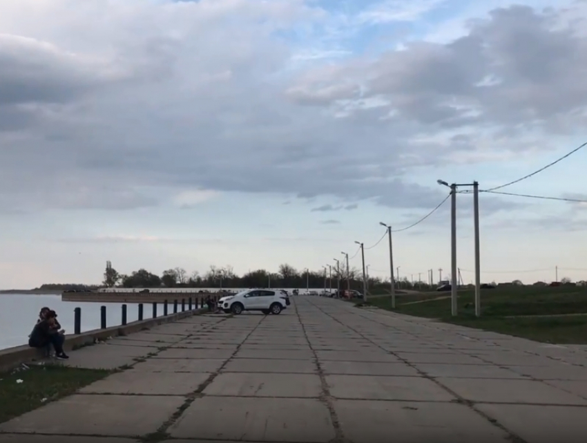 Волгодонец приглашает горожан присоединиться к уборке набережной на В-9