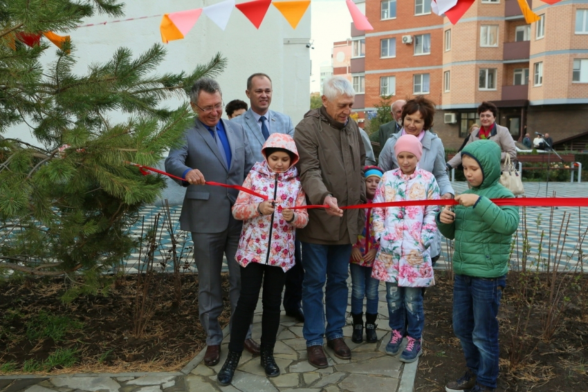 На улице Весенней состоялось открытие новой современной детской площадки  