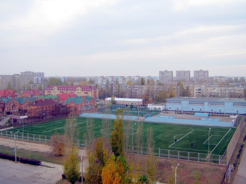 Футбольный матч волгодонского «Маяка» из-за дождей перенесли на стадион ДЮСШ-5