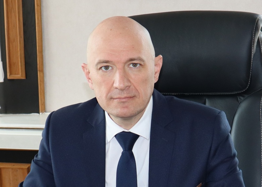 После разгромной критики со стороны Юрия Слюсаря глава администрации Цимлянска Павел Разумовский срочно подал в отставку
