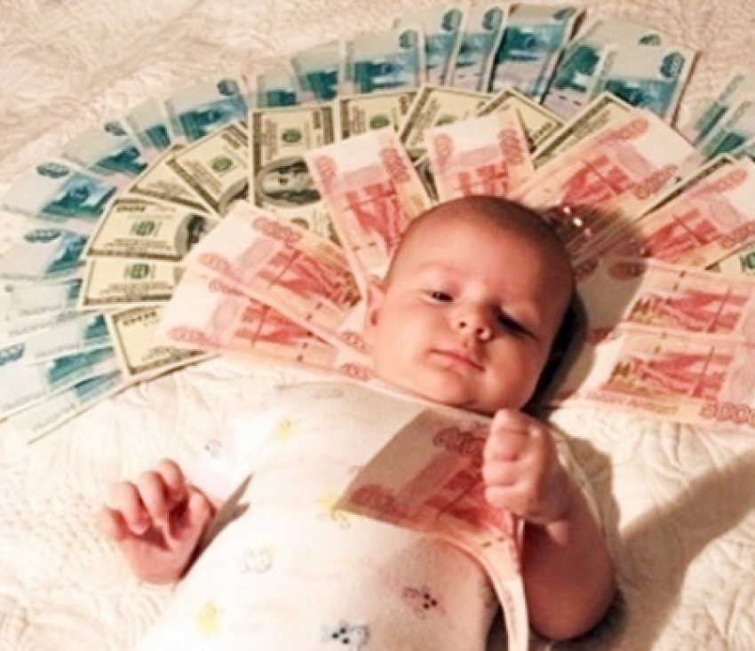 Чаще всего материнский капитал в Волгодонске тратят на новые автомобили и на выплату ипотеки