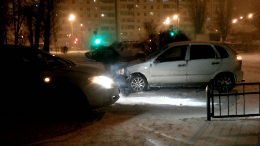 Из-за сильного снегопада сотрудники ГИБДД Волгодонска перешли на усиленный режим работы