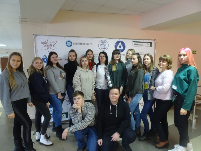 Школьники из Миллерово побывали в ВИТИ НИЯУ МИФИ на зимней сессии «AtomCamp»