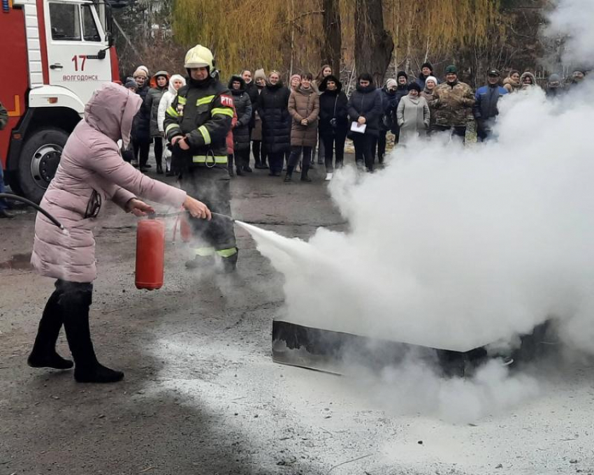 Медики-огнеборцы: в Городской больнице №1 Волгодонска провели урок пожарной безопасности  