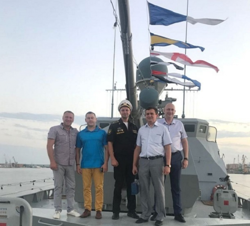 Волгодонские политики посетили корабли Каспийской флотилии в Астрахани