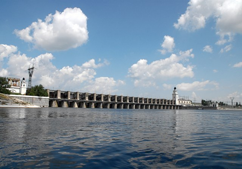 Уровень воды в Цимлянском водохранилище понизился почти на метр