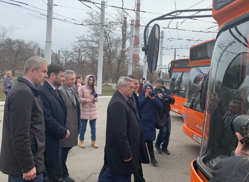 Голубев и Иванов приехали в Волгодонск обсудить развитие дорог 
