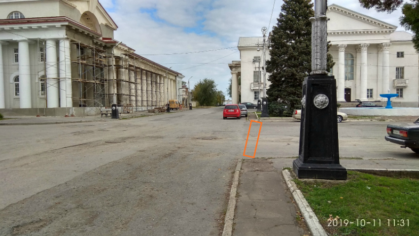 Въезд для машин на площадь возле Приморского парка Цимлянска могут запретить 