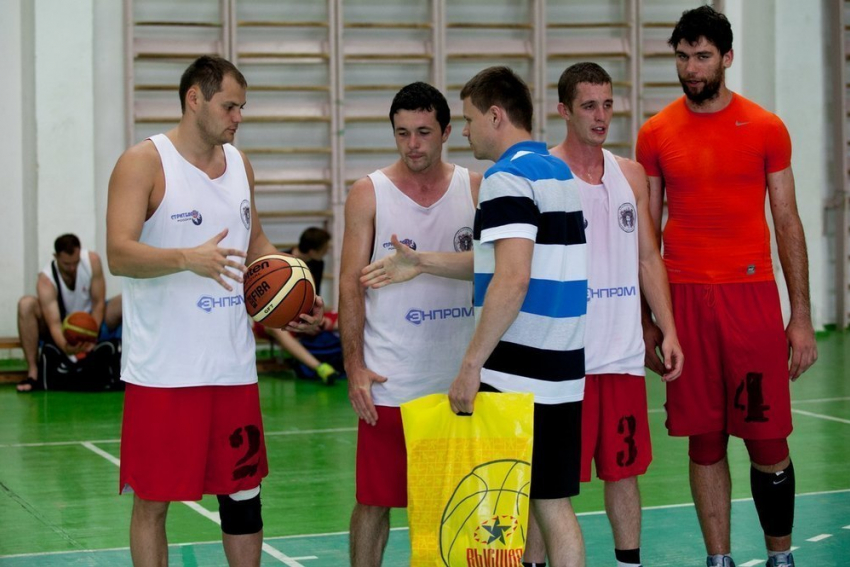 Волгодонские баскетболисты заняли второе место на престижных соревнованиях в Краснодаре