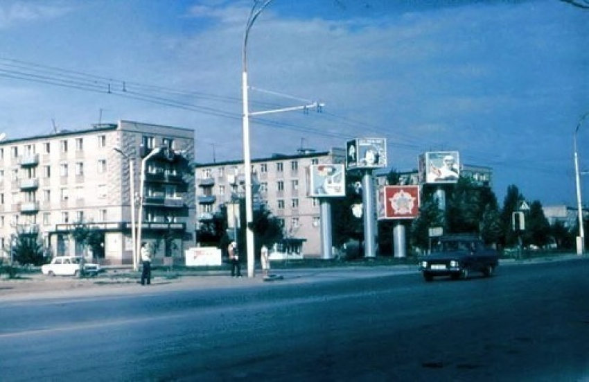 Волгодонск прежде и теперь: перекресток Морской и 30 лет Победы