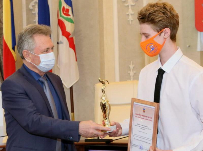 14-летний пловец из Волгодонска Вячеслав Зуев стал дважды призером Всероссийских соревнований