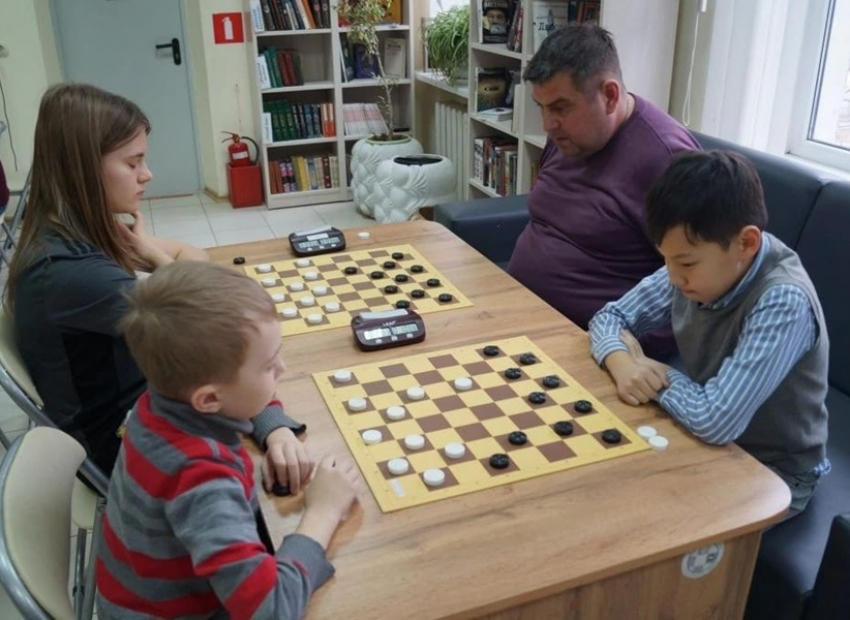  Юный Александр Ин стал лучшим шашистом Волгодонска