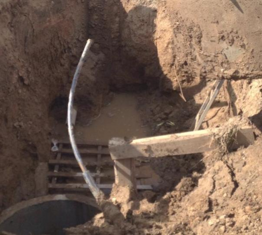 «Коммунальное ЧП»: волгодонцев не обеспечили питьевой водой во время работ на водопроводе 
