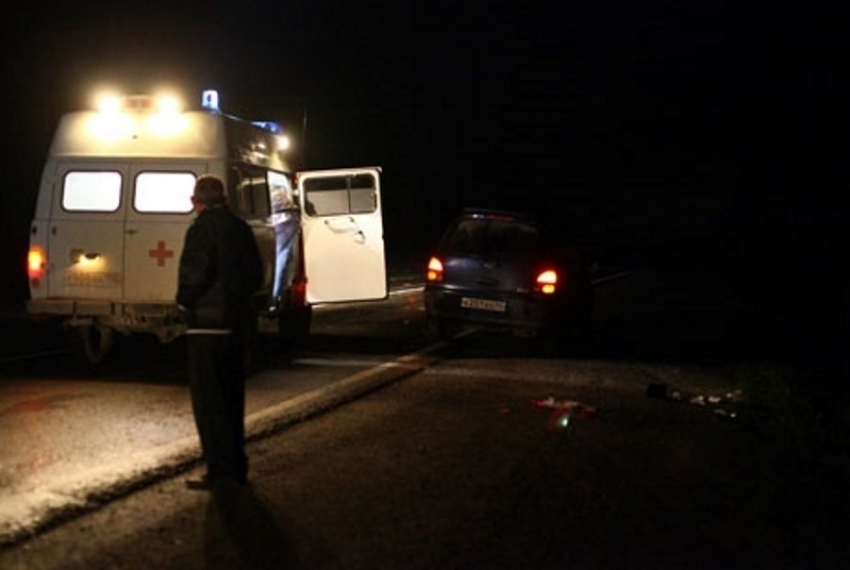На автодороге Ростов-Волгодонск в столкновении «БМВ» и «Мерседеса» пострадал 36-летний водитель