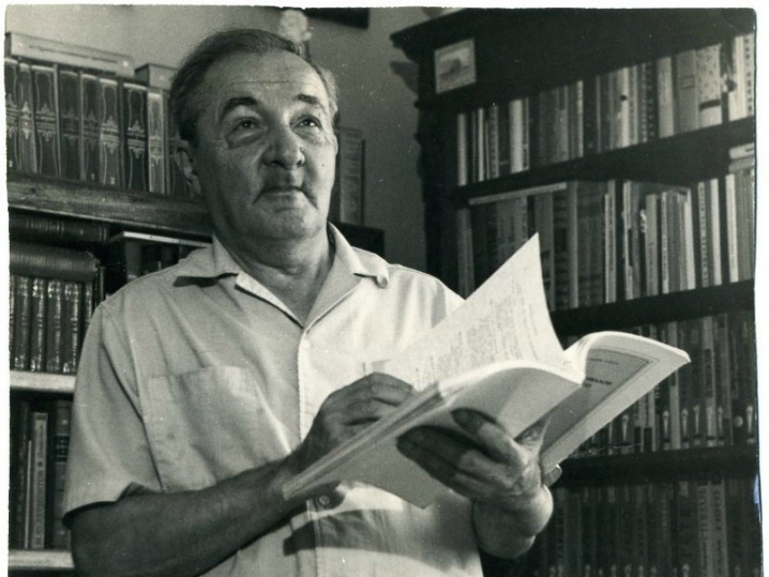 53 года назад Владимир Смиренский открыл в Волгодонске уникальный литературный музей