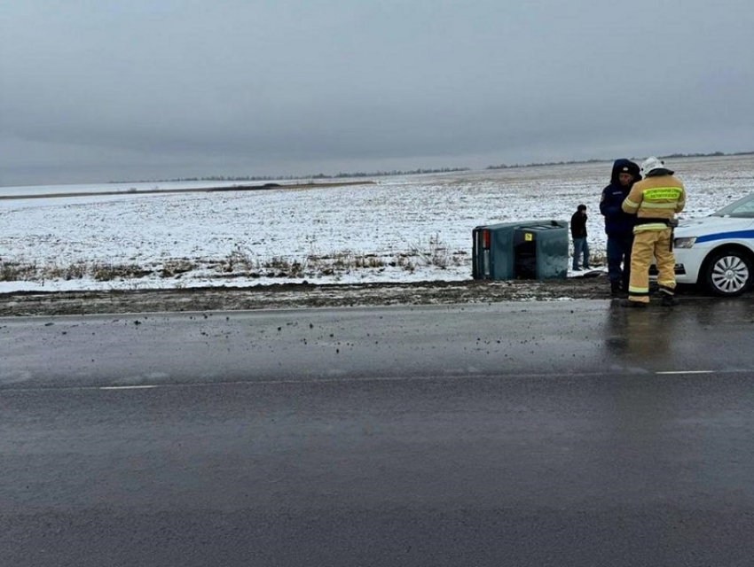 Бабушка на старом ВАЗе погибла в ДТП на трассе Ростов - Волгодонск 