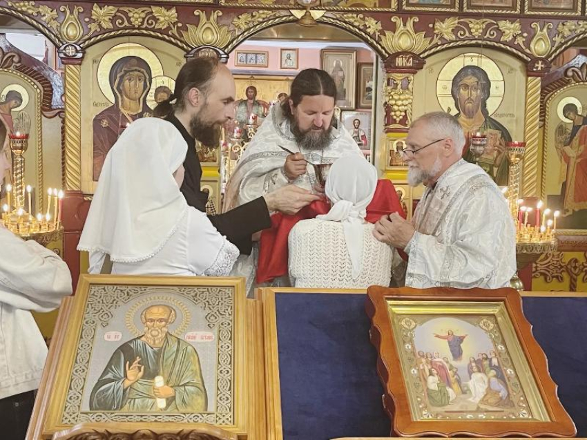 Православные верующие Волгодонска отмечают Вознесение Господне