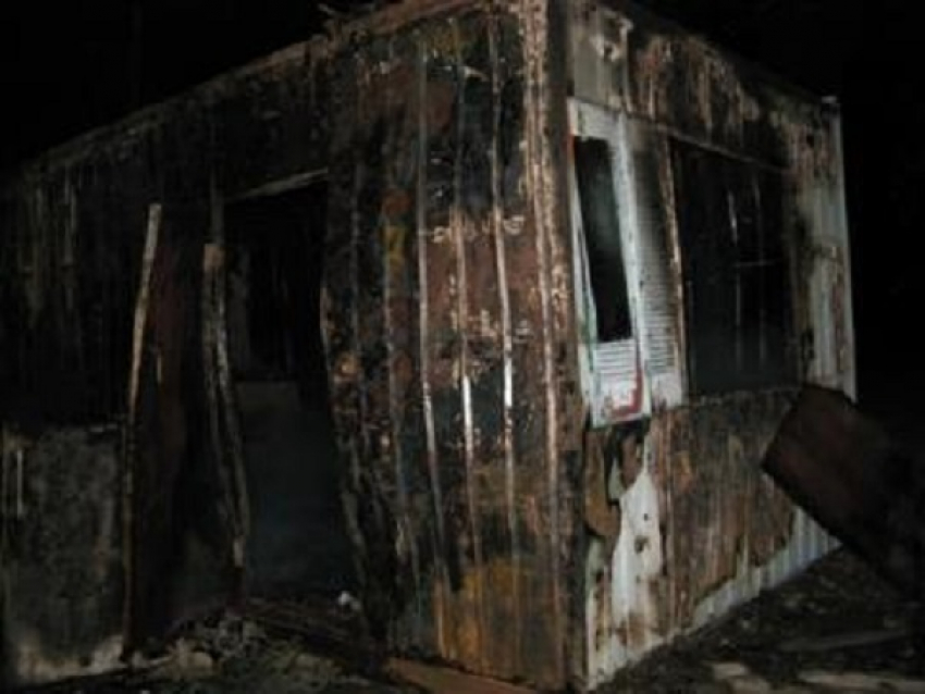 В Цимлянске в строительном вагончике сгорел мужчина