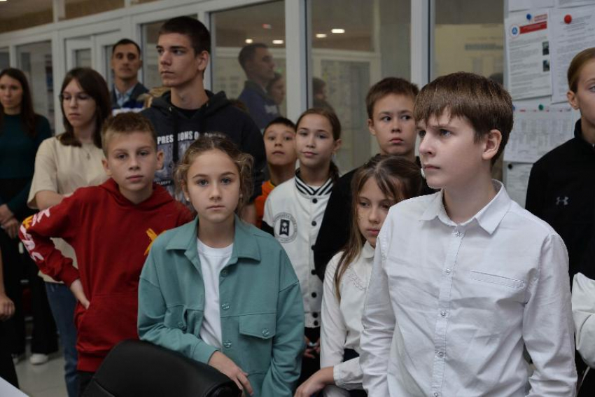 «Папина и мамина работа»: детям волгодонских атомщиков устроили экскурсию на АЭС