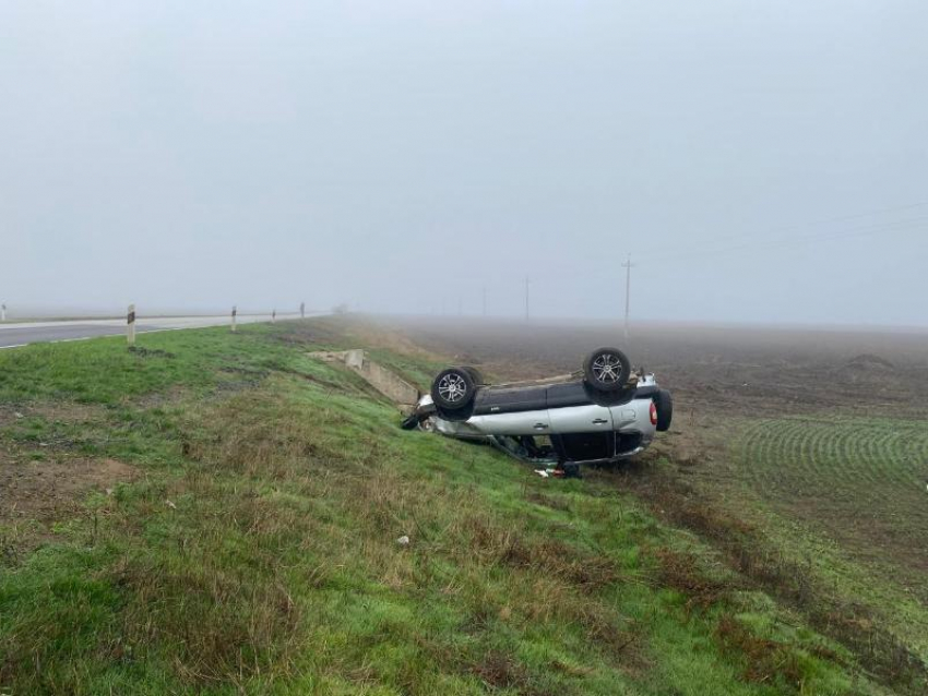 В Зимовниковском районе начинающий водитель устроил ДТП с тяжелыми последствиями