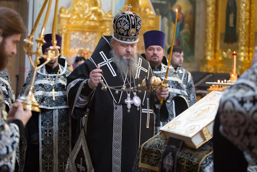 Сегодня у православных Великая или Страстная Пятница - самый скорбный день церковного календаря 